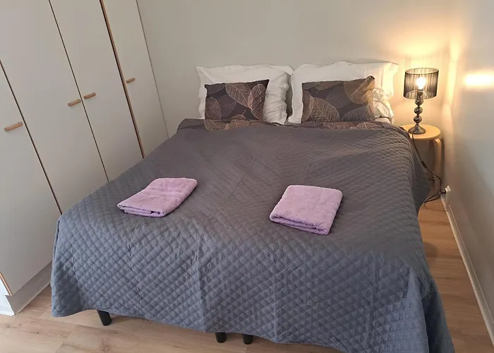 Neristan * קוקולה